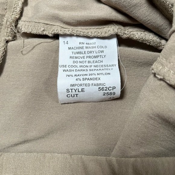 N TOUCH Women’s tan pants with pockets, 14P - Picture 13 of 14